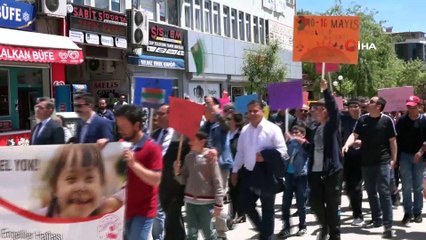 Engelli bireylerden farkındalık yürüyüşü