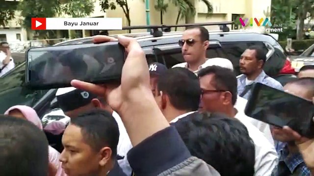 Diperiksa Polisi, Eggi Sudjana Pertanyakan Status Tersangka