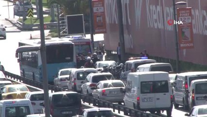 Yunus Polisleri E-5'te Kaza Yaptı : 2 Polis Yaralı