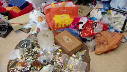 MALATI DI PULITO ITA - Natasha contro Suzanne (HD)