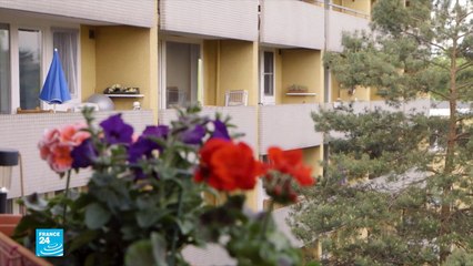 20190513- لاجئون سوريون يلاحقون الأسدPKG