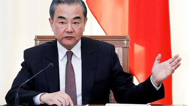 China responde aos EUA na mesma moeda