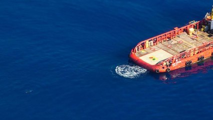 شاهد: اتهام حراس سواحل ليبيين بانتهاك القانون الدولي