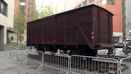 Emotions, réflexions et souvenirs autour d'une exposition sur Auschwitz à New York
