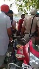 ਭਗਵੰਤ ਖ਼ਿਲਾਫ਼ ਬੋਲਣ ਤੇ ਪਿੰਡ ਦਰਾਜ ਚੋਂ ਬਲਕਾਰ ਸਿੱਧੂ ਖ਼ਿਲਾਫ਼ ਹੋਏ ਲੋਕ.