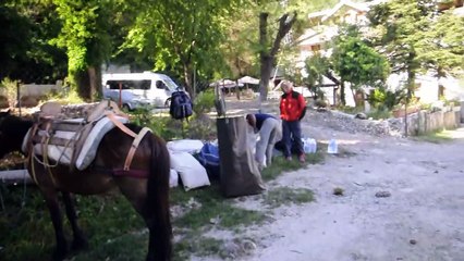 LUN.4-6-18: ALBANIA 3 GIORNO CON TREK ALLA BAIA GRAMA E PERNOTTO IN SPIAGGIA.