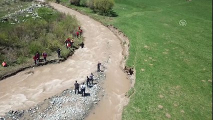 Kars'ta 3 yaşındaki minik Nurcan'ın kaybolması - 'Kurbağa adam' ekibi de aramalara katıldı