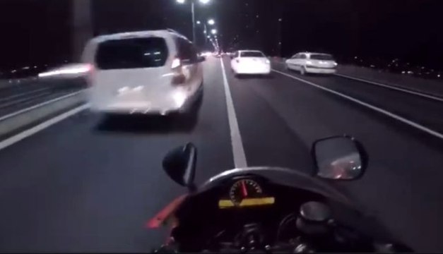 15 Temmuz Şehitler Köprüsü'nde Makas Terörü Kamerada