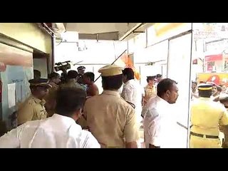 കായംകുളത്ത് തുറന്നകടകള്‍ അടപ്പിക്കാന്‍ ശ്രമം, സംഘര്‍ഷം Kaymkulam Hartal Attack