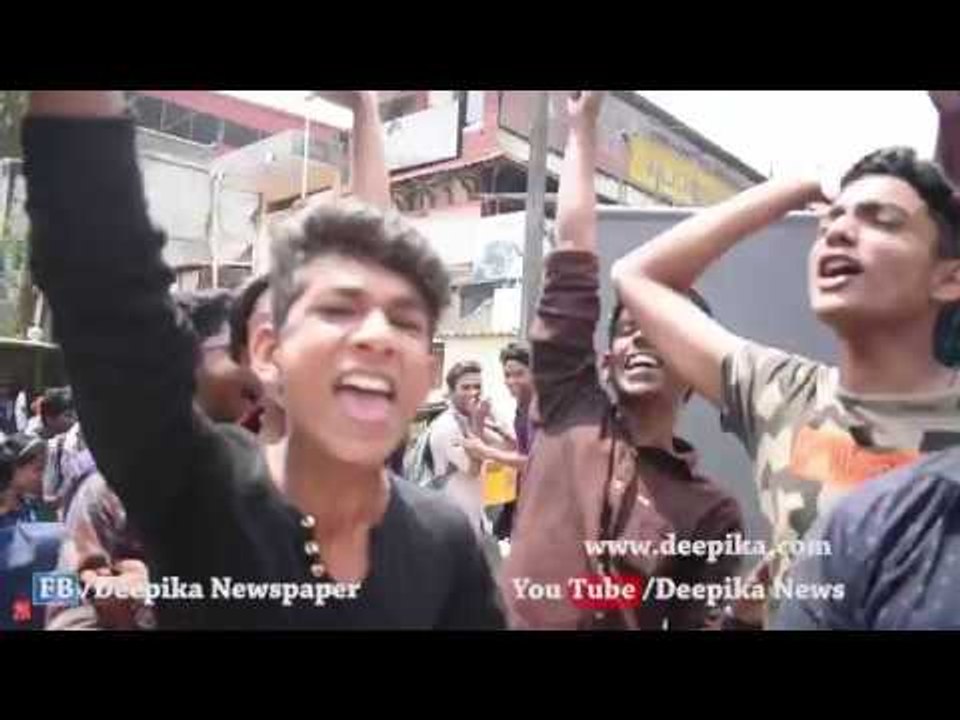 Madhuraraja Theatre Response, Fan Celebration | Mammootty, Vysakh | #DeepikaNews