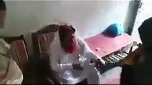 This Molvi Just Received A Brutal Chitrol By Women For Inappropriate Behavior With Little Girls