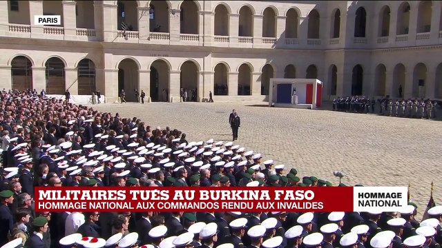 Hommage national aux deux commandos : Emmanuel Macron rejoint les familles des deux militaires