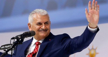 下载视频: Binali Yıldırım, Gençlerin Davetini Cevapsız Bırakmadı: Konum Atın