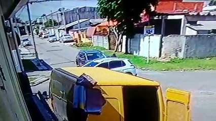 Câmeras gravam execução de empresário no Uberaba, em Curitiba