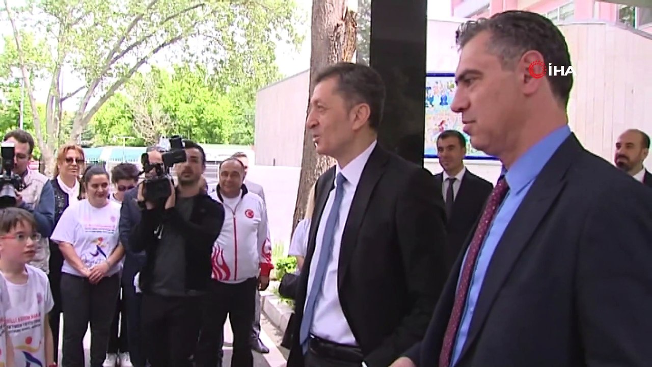 Bakan Selçuk: “Fiziksel aktiviteler, zihinsel işlemlerle birleşince, çocuklarımızın gelişimi çok işlevsel oluyor”