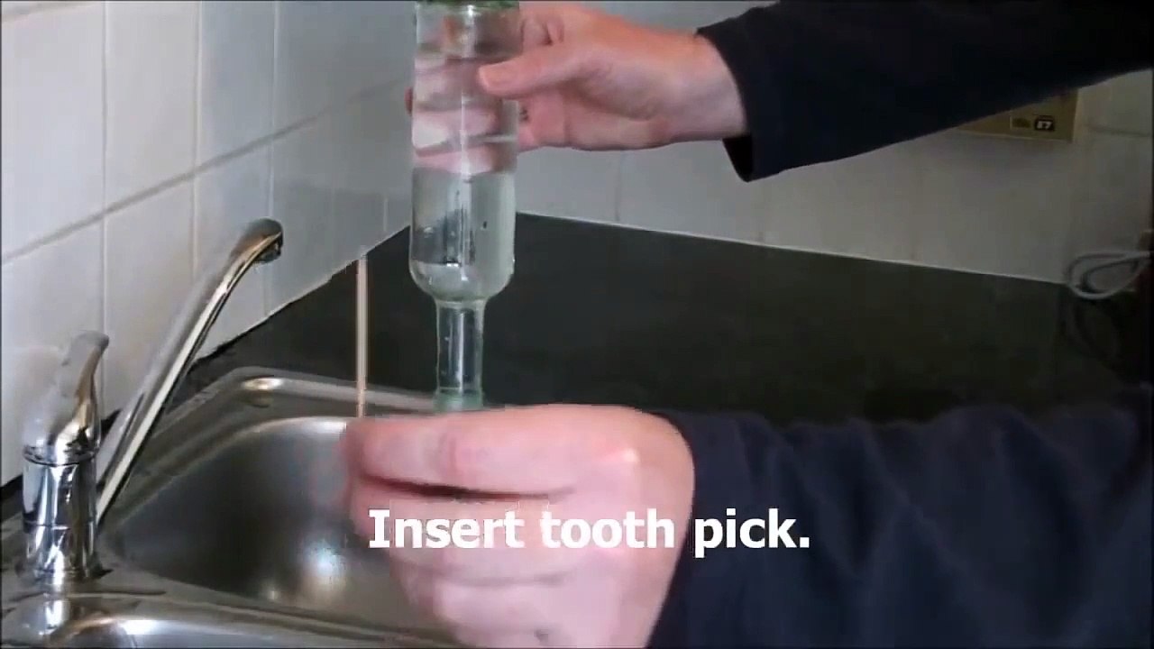 10 Amazing Science Experiments you can do at home