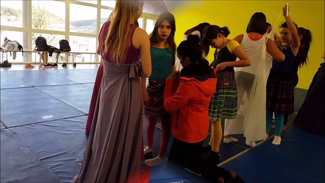 Les collégiens de Dunières participent au Festival les Déboulés de mai