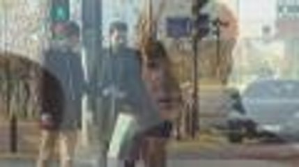 Julia, torn between Ryan and Dino