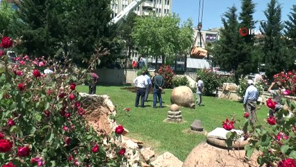 8 tonluk tarihi eser vinçle taşındı