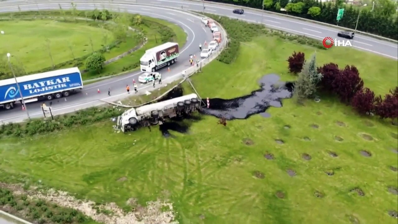 TEM Çatalca Yolu'nda zift yüklü tanker devrildi...Devrilen tanker havadan görüntülendi