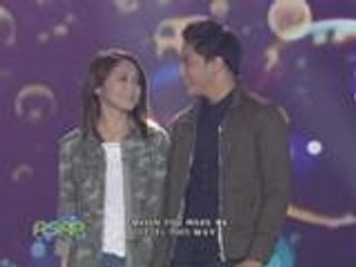 KathNiel, pinagkaguluhan ng fans habang kumakanta "Bubbly"