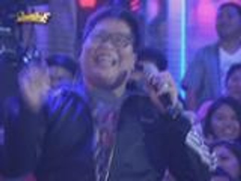 Jessy does the Bang Bang dance on Showtime