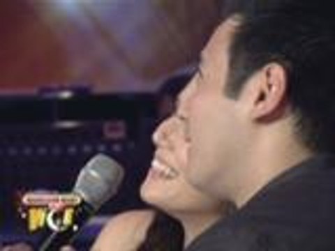 Vice, kinilig habang kinakantahan ni Isabel si John ng It Might Be You