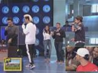 Vice Ganda nagmoment with Carlo Aquino!