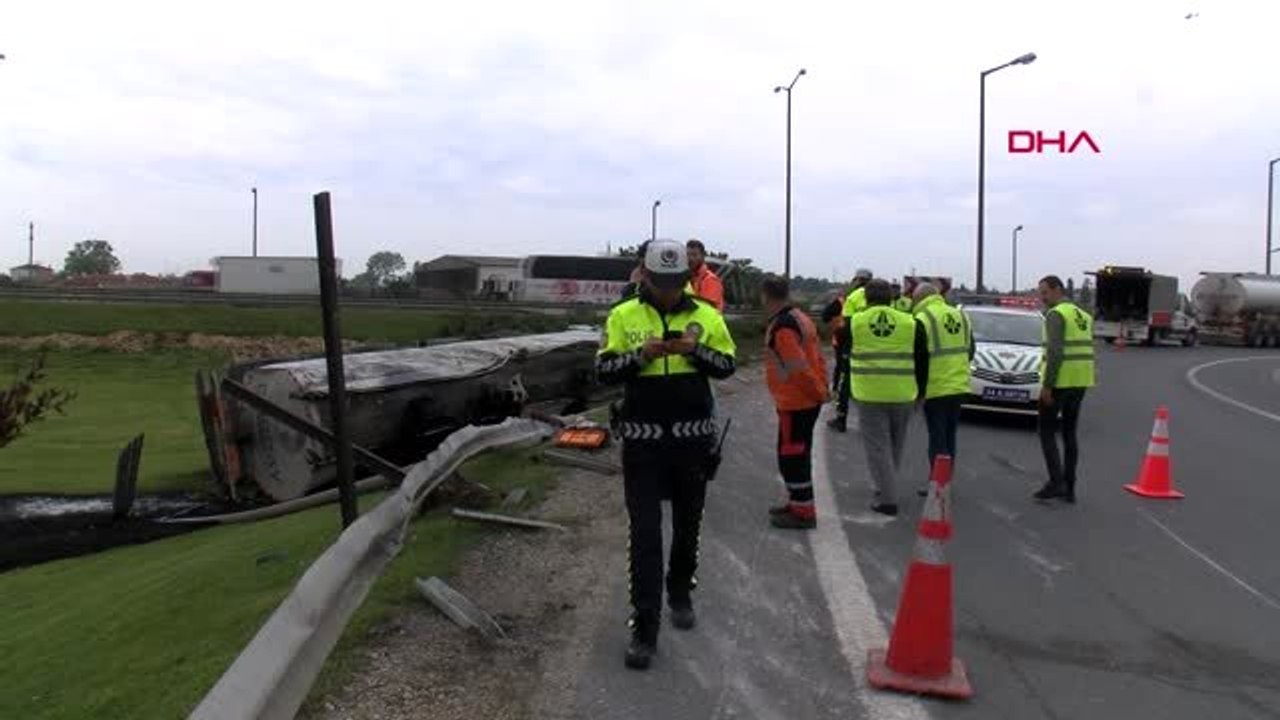 Tem Çatalca'da Zift Yüklü Tanker Devrildi