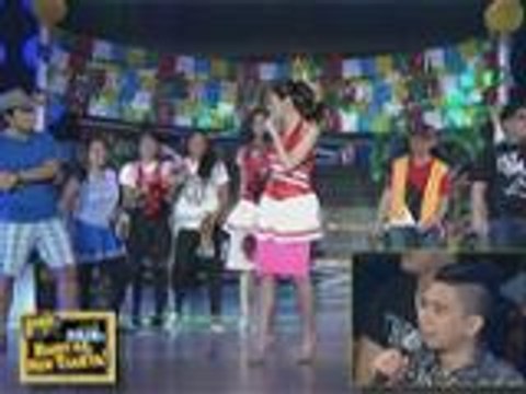 Kim at Alex, nag-showdown ng cheering at krumping sa Sine Mo To
