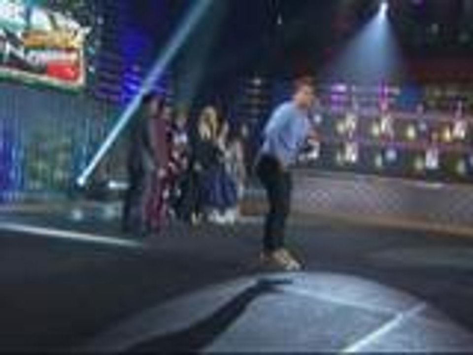 Jhong wows the crowd with his amazing stunts