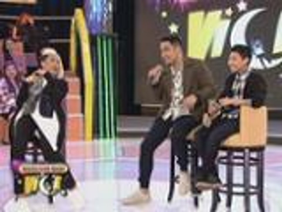 Jed impersonates Manny Pacquiao