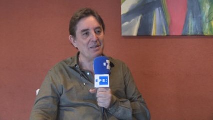 G.Montero: "Benedetti nos enseñó que la poesía no es inventar lenguaje raro"