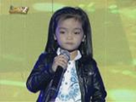 Mini Me ni Lyca Gairanod ibinirit ang performance sa It's Showtime