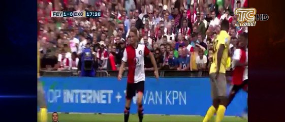 Robin van Persie se retira del futbol profesional