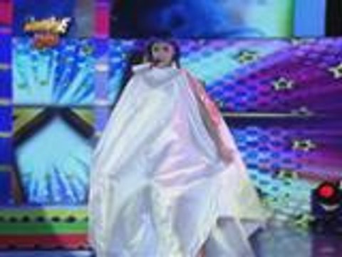 Kalokalike ni Katy Perry buwis buhay ang performance sa Grand Finals