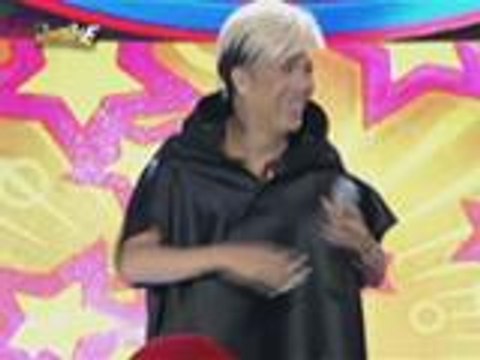 Madam Bertud kinumpara ang crush at love sa bulaklak