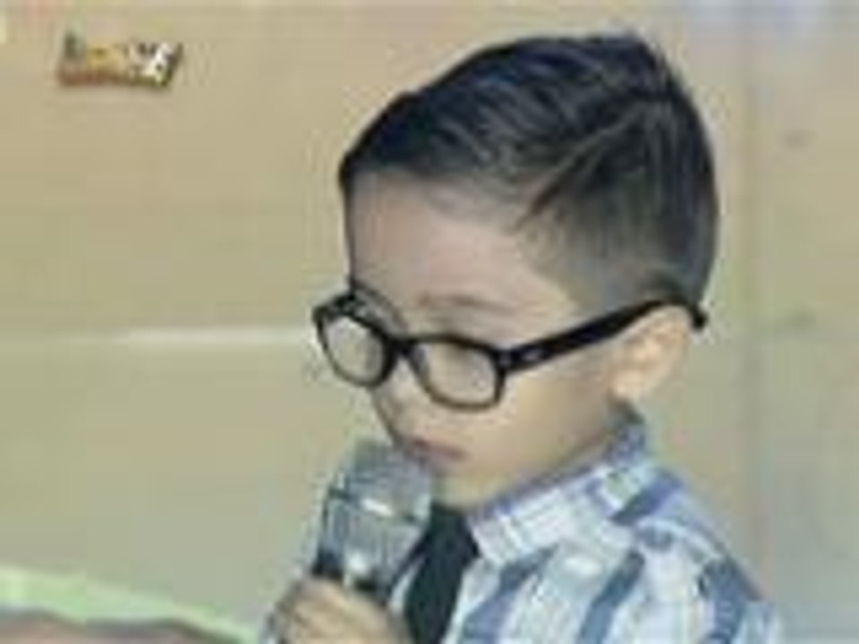 Vhong Navarro nakipagkulitan sa Mini Me ni Ryan Agoncillo