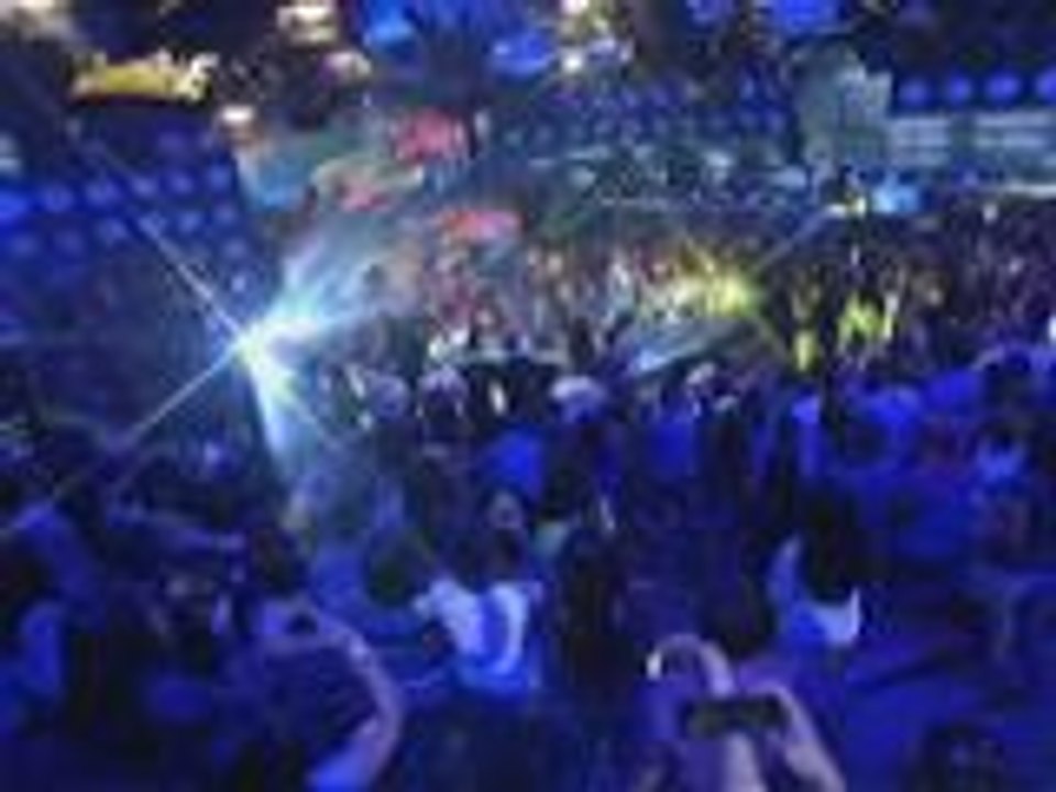 Buong bayan nakikiisa sa laban ni Manny Pacquiao kasama sina Yeng at Quest