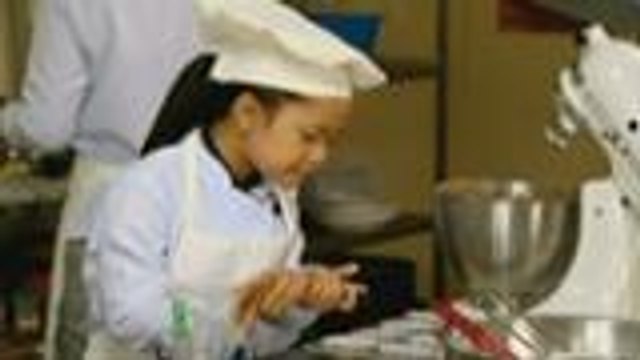 Beth, proud sa pagbabake ni Liza