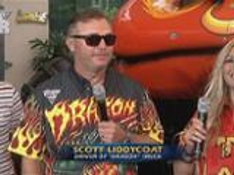 Monster Truck bumisita sa It's Showtime kasama ang mga drivers niya