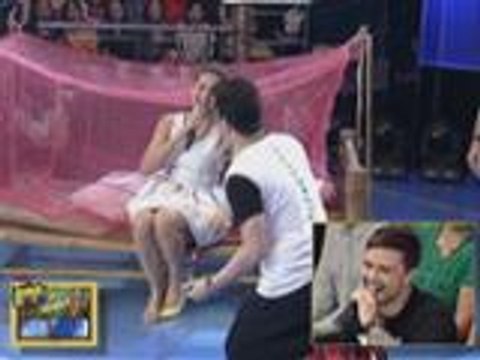 Vhong, Jhong, Karylle at Kim pinaglaruan ang plantsa, kanino ang havey at waley?