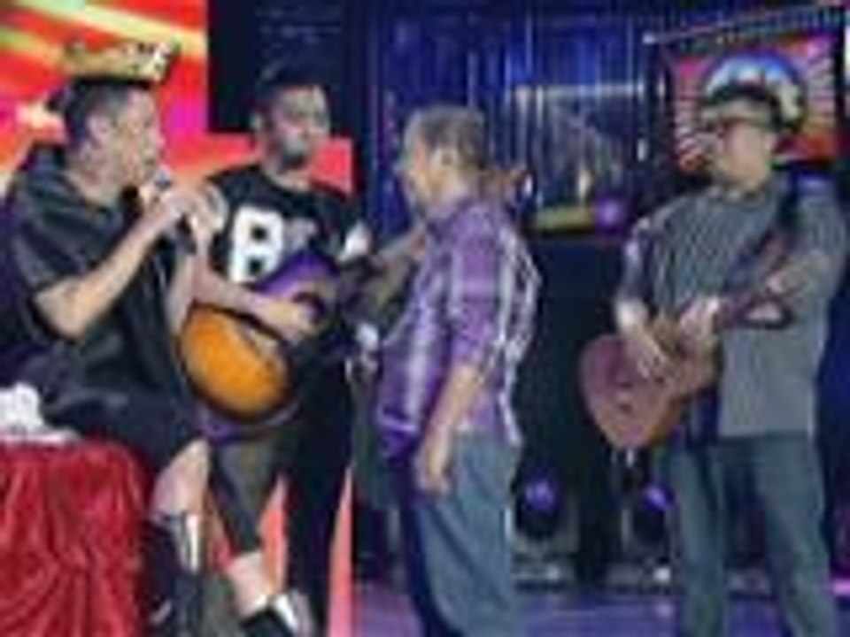 Vice Ganda nagsorry sa nanay niya na hindi siya mabigyan ito ng oras