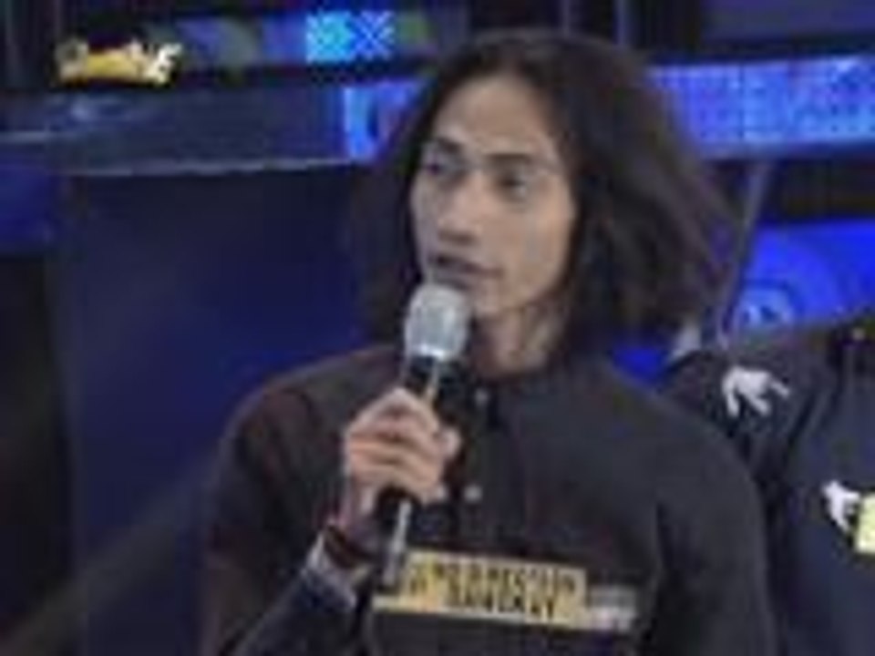 Vice Ganda nagulat sa balitang na maraming naging girlfriends ang No Direction members na sina Sadam at Steven