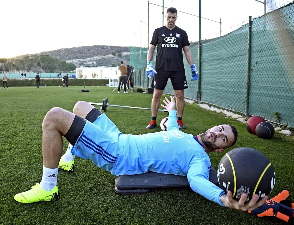 Faut-il s'inquiéter de l'avenir d'Anthony Lopes à l'OL ?