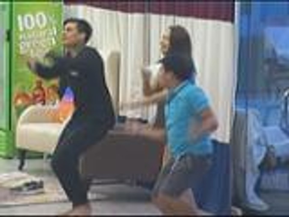Zeus, itinuro ang kanyang Weather dance steps sa kanyang mga housemates