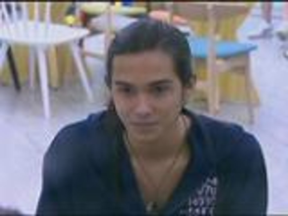 Kuya, binigyan ng task ang mga housemates para di magsalita