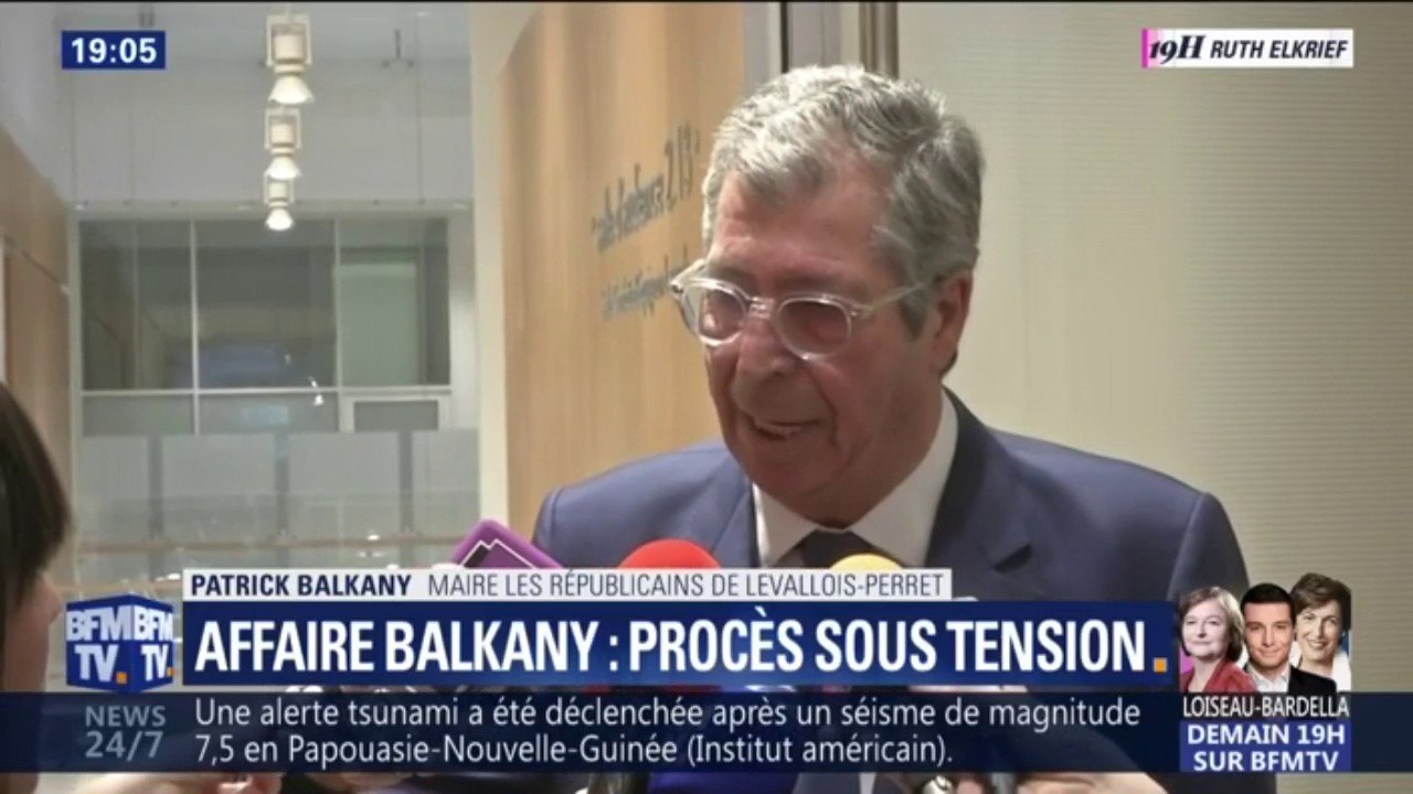 "On a commencé la politique riches, on la finit pauvres": Patrick Balkany s'exprime en marge de son procès