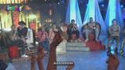 Video herunterladen: It's Showtime hosts hinarana ang madlang people