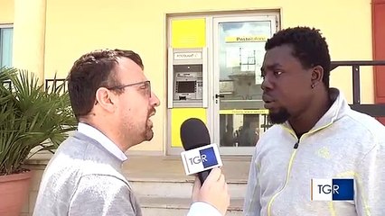 Puglia: giovane africano sventa rapina nell'Ufficio Postale ma viene respinto dal Ministero "ho avuto paura, ora voglio un lavoro per restare qui"